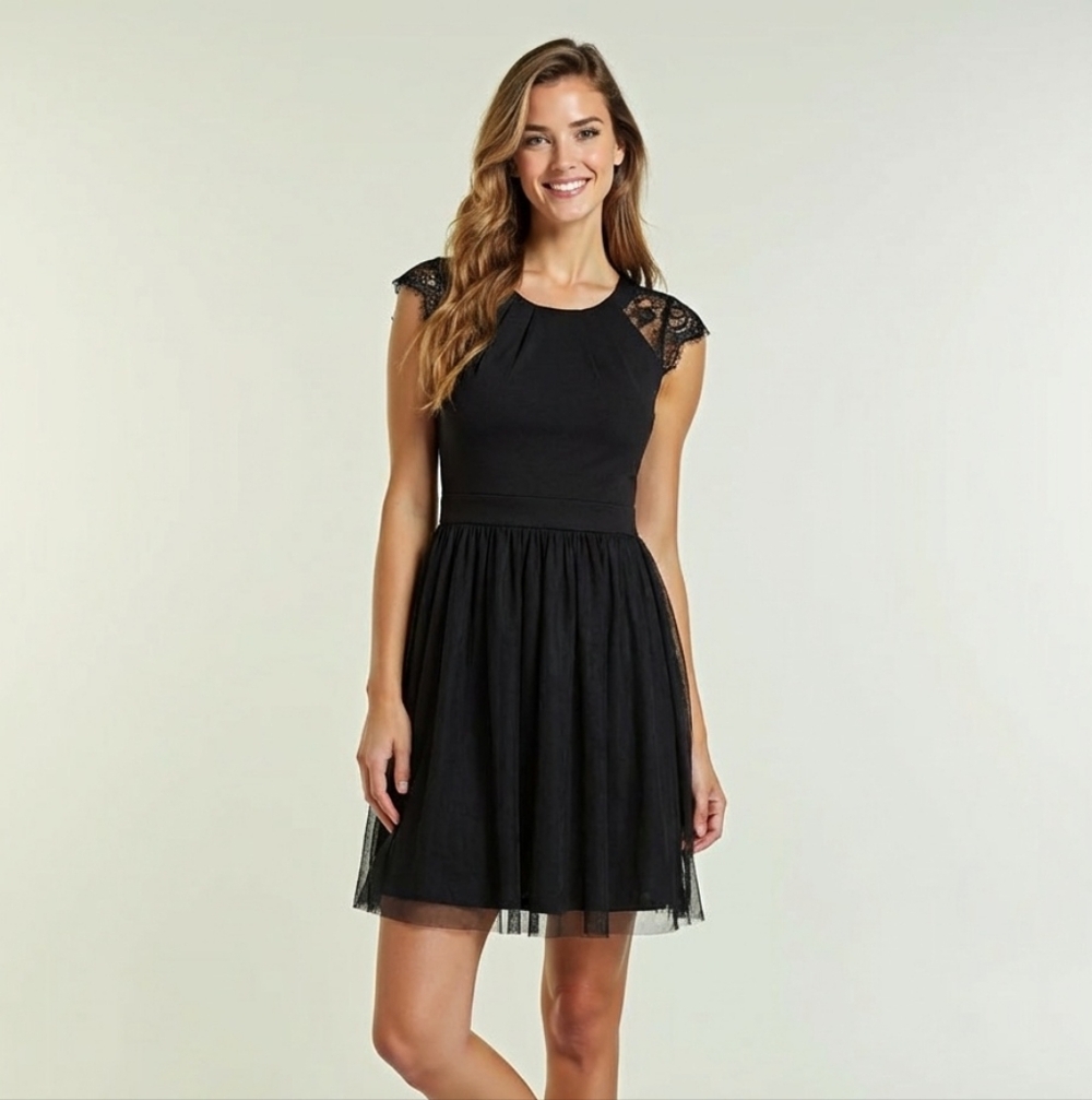Dear Moon Chic Black Lace Sleeveless Prom Dress Sz 3